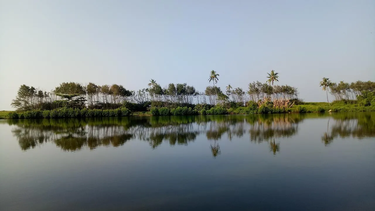 מלון ורקלה Guru Ayurveda Retreat Center 0*,  הודו